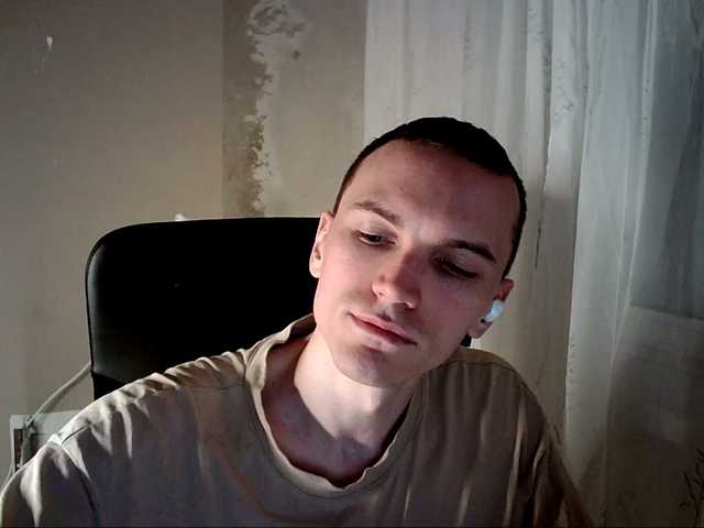 Live sex webcam photo for DenisYurchuk #277999234