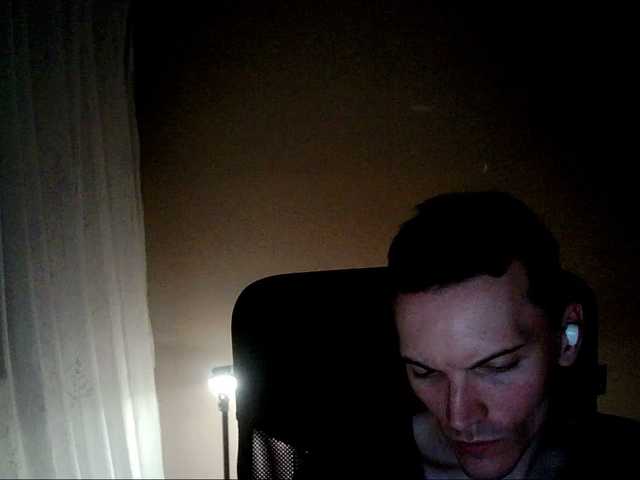 Live sex webcam photo for DenisYurchuk #285113211