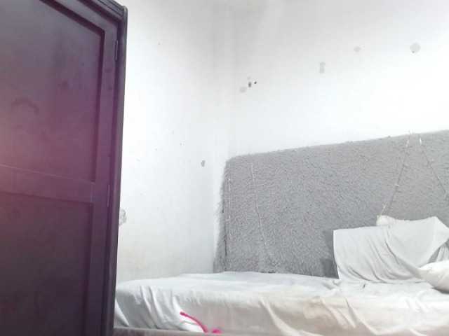 Live sex webcam photo for DeniseBrowne #272153686