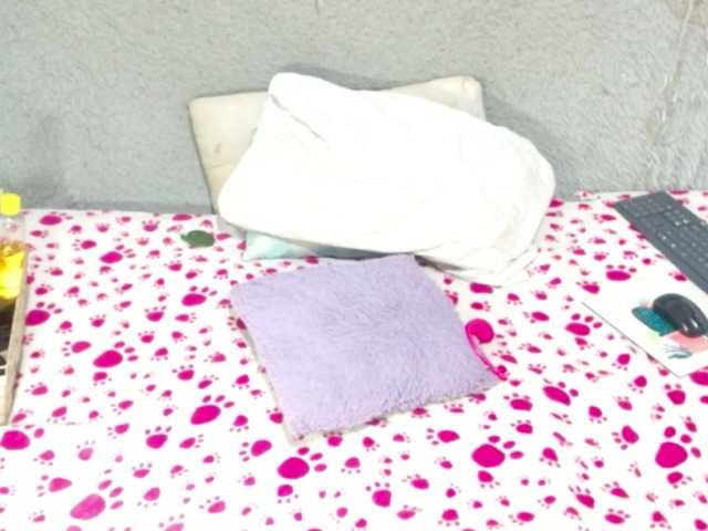 Live sex webcam photo for DeniseBrowne #273803078