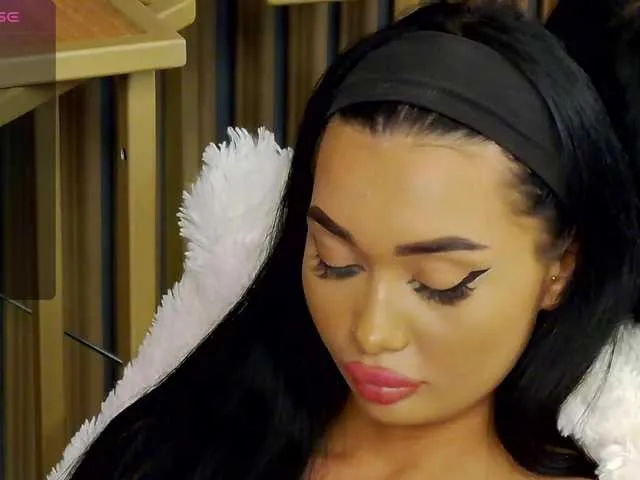 Live sex webcam photo for DeniseBuck #278124515