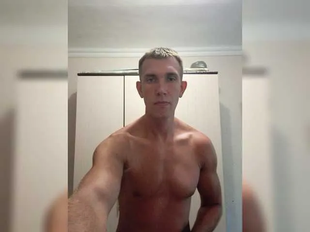 Live sex webcam photo for Denmk #275805058