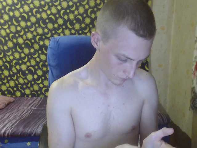 Live sex webcam photo for Denver8889 #274367028