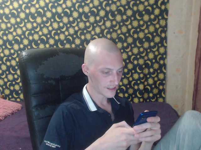 Live sex webcam photo for Denver8889 #275535863