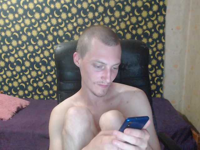 Live sex webcam photo for Denver8889 #275735780