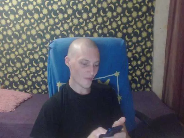 Live sex webcam photo for Denver8889 #276278682