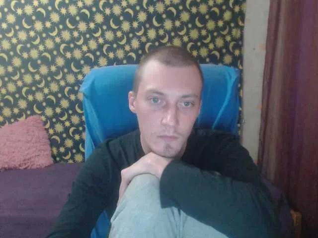 Live sex webcam photo for Denver8889 #276472357