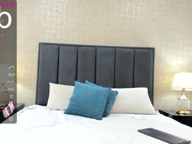 Live sex webcam photo for DereckBonnet #275457470