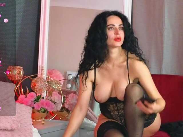 Live sex webcam photo for Desdemona #278086081