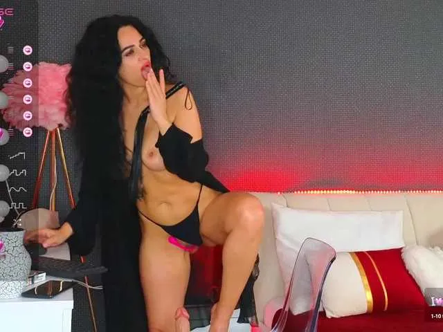 Live sex webcam photo for Desdemona #278228049