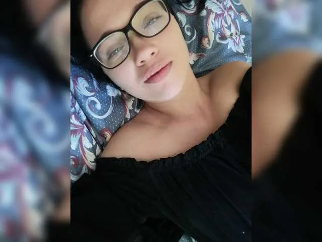 Live sex webcam photo for DesertFlowera #273955400