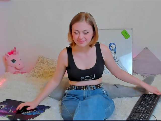 Live sex webcam photo for DeshSplash #273260663