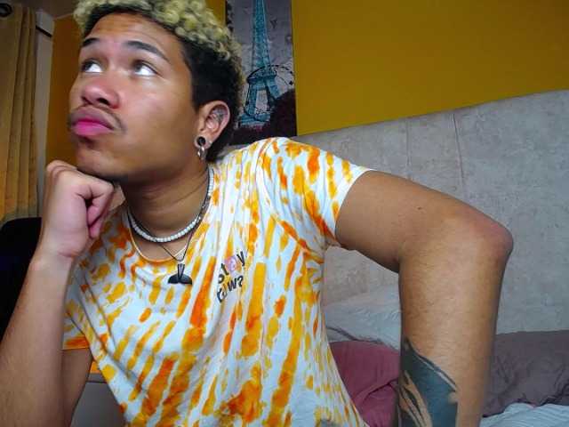 Live sex webcam photo for Desiire- #278271649