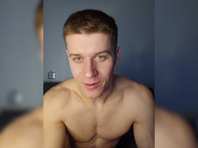 Live sex webcam photo for DesireGreg #277113214