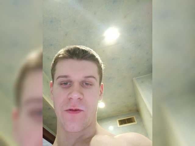 Live sex webcam photo for DesireGreg #277208900