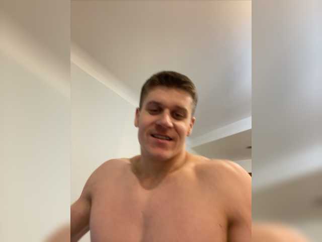 Live sex webcam photo for DesireGreg #277597115