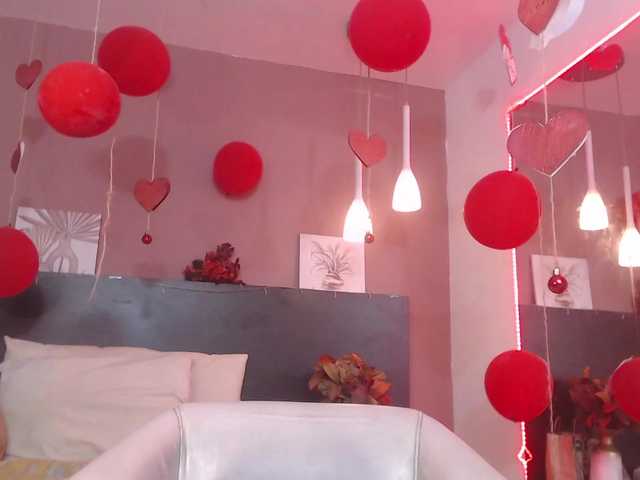 Live sex webcam photo for DestinyTorn #277314609