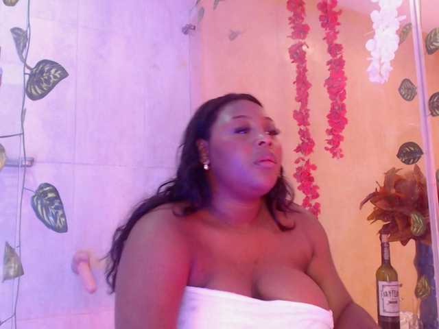 Live sex webcam photo for DestinyTorn #277540152