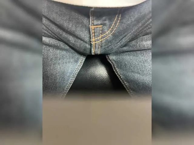 Live sex webcam photo for Detector44 #291344239