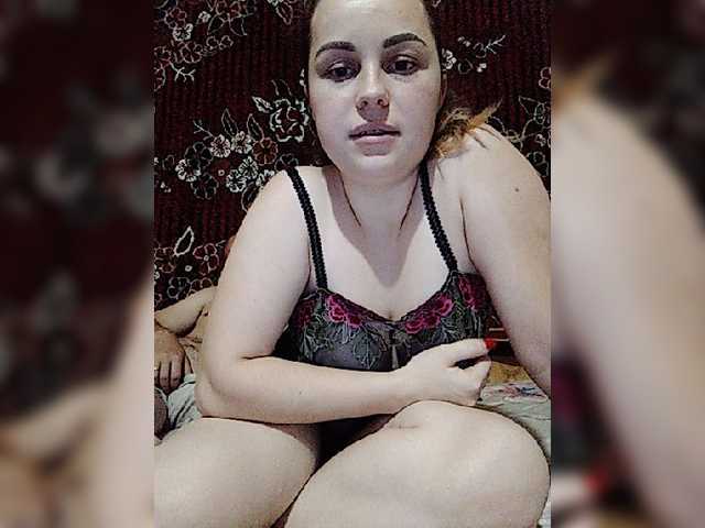 Live sex webcam photo for DevaMariiya #273626336