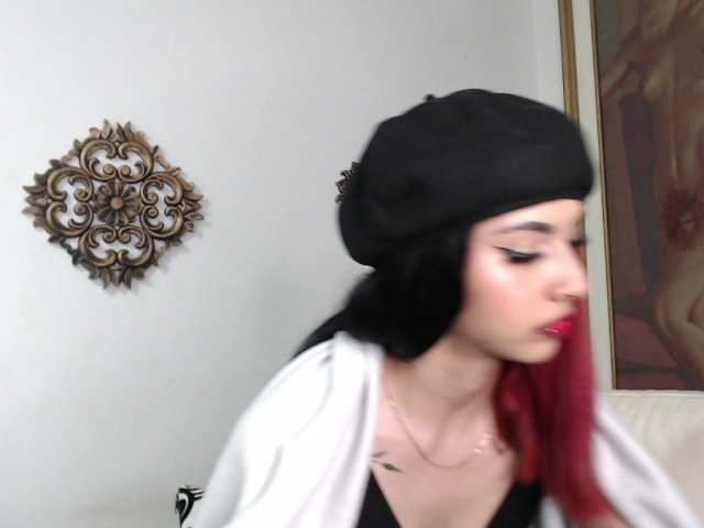 Live sex webcam photo for DevaRost #273960402