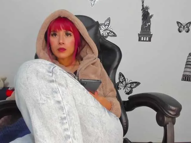 Live sex webcam photo for Devaevangelin #274064422