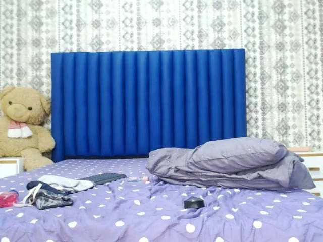 Live sex webcam photo for Devan-Ruiz #274480070