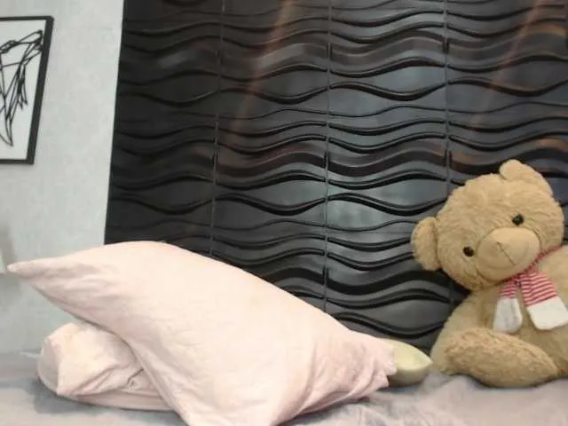 Live sex webcam photo for Devan-Ruiz #274549755