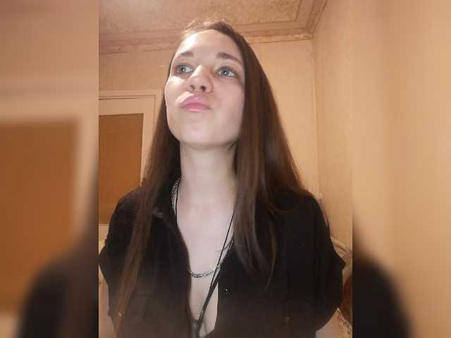 Live sex webcam photo for Devil-May-Cry377 #277738880