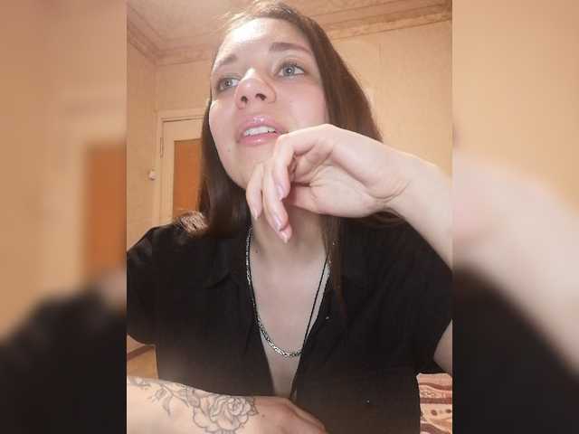 Live sex webcam photo for Devil-May-Cry377 #277838699