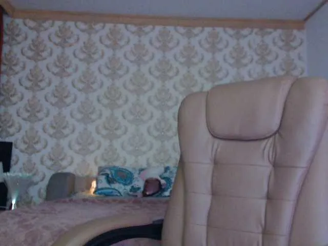 Live sex webcam photo for DeviousAngel #272229239