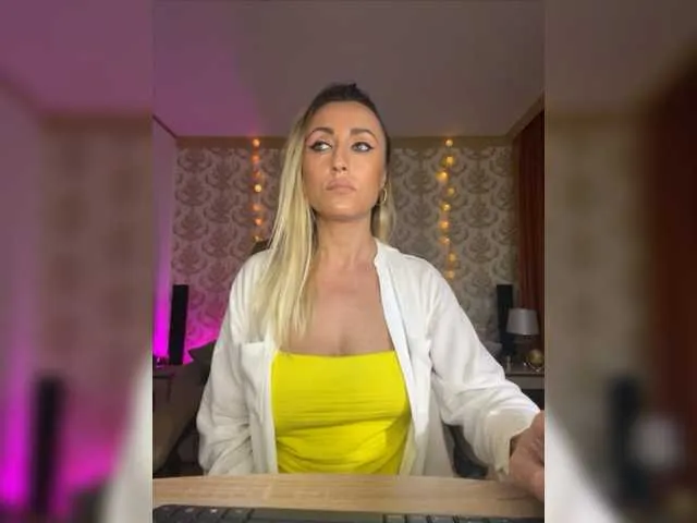 Live sex webcam photo for DeviousAngel #277195959