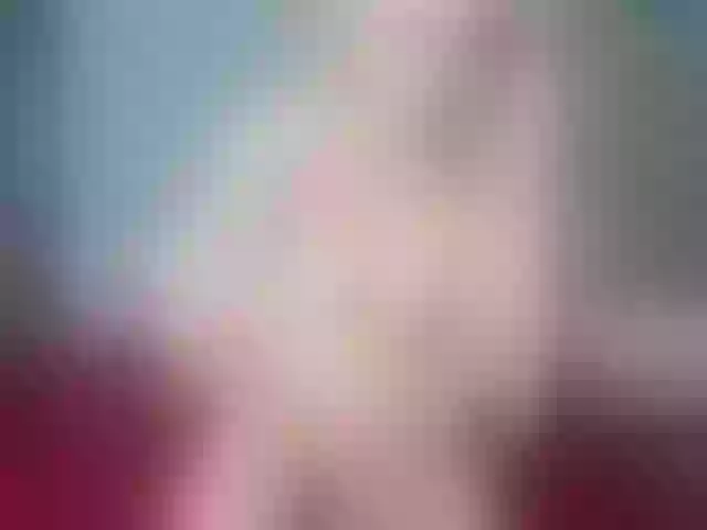 Live sex webcam photo for DevoenRose #276319211