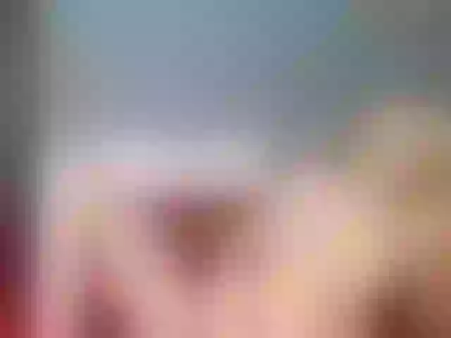 Live sex webcam photo for DevoenRose #276327983
