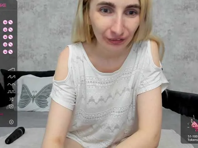 Live sex webcam photo for DevoenRose #276521771