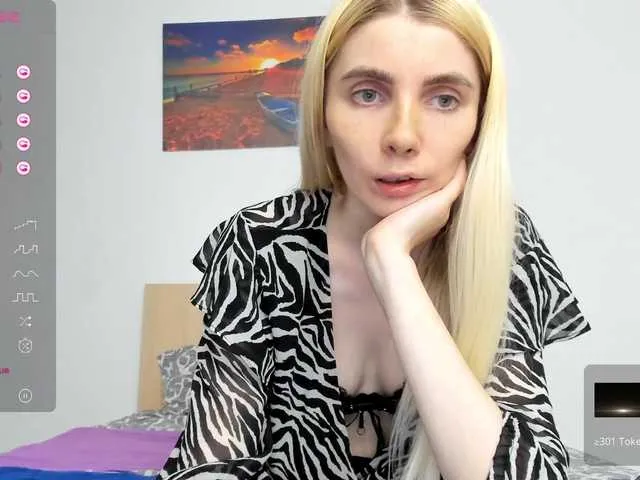 Live sex webcam photo for DevoenRose #276867319