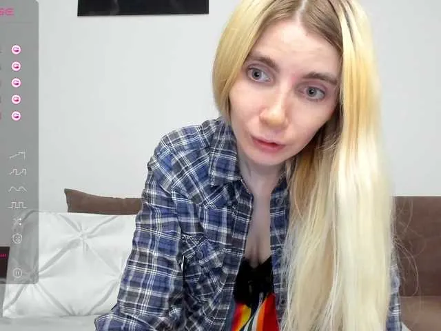 Live sex webcam photo for DevoenRose #277262355