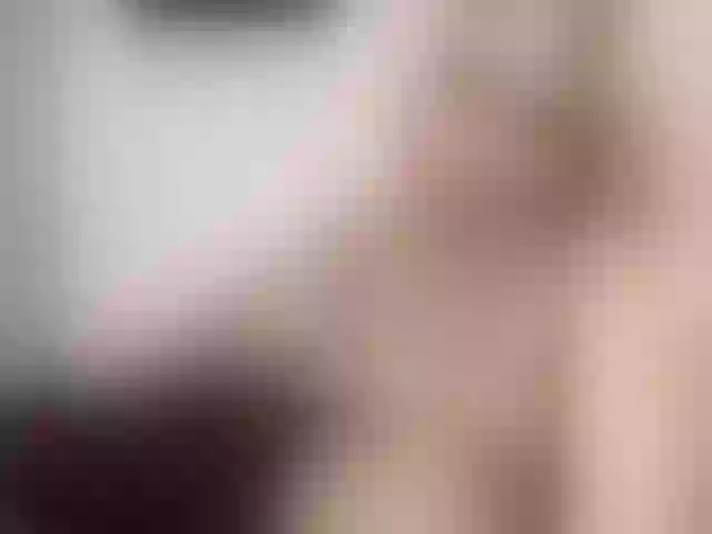 Live sex webcam photo for DevoenRose #277319662