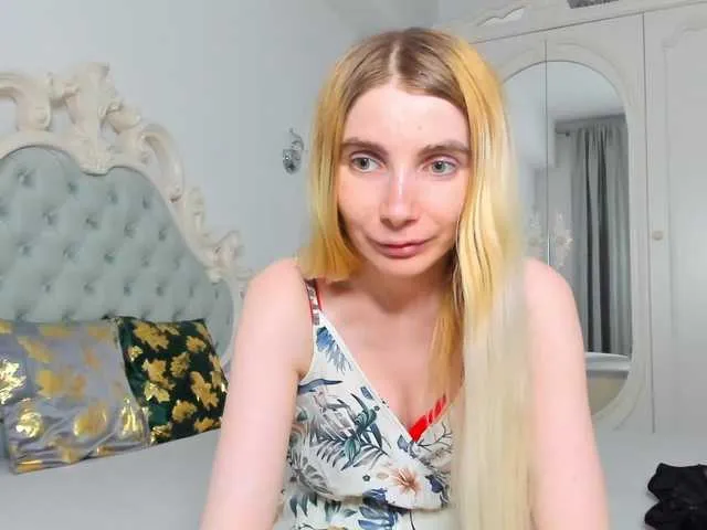Live sex webcam photo for DevoenRose #278254405