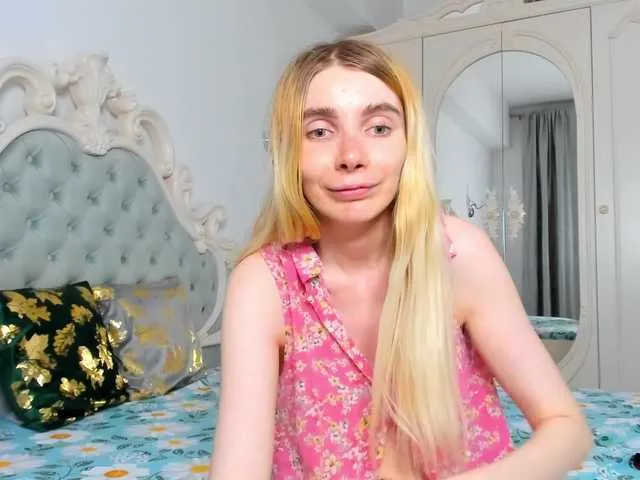 Live sex webcam photo for DevoenRose #278582732