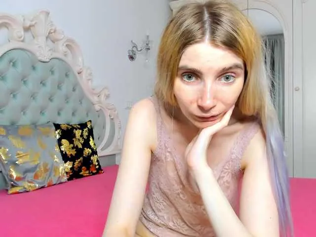 Live sex webcam photo for DevoenRose #282035862