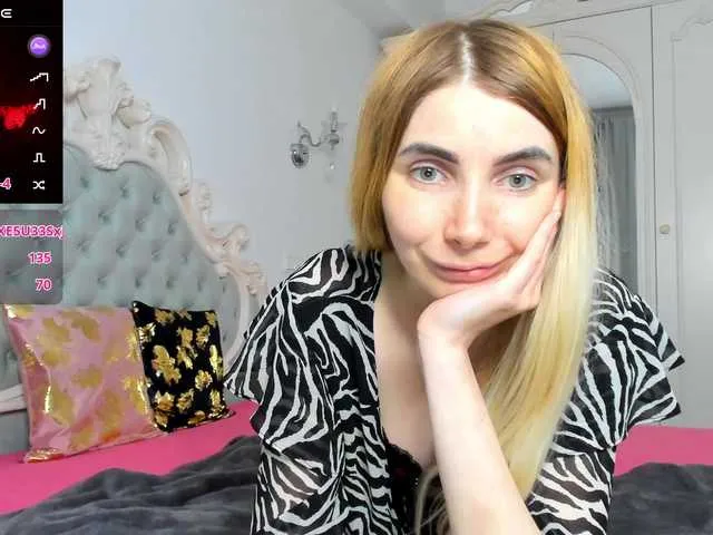 Live sex webcam photo for DevoenRose #290147068