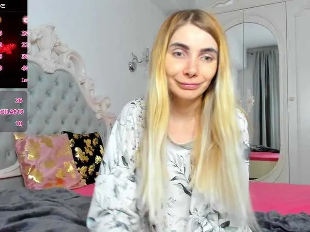 Live sex webcam photo for DevoenRose #290161642