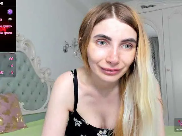 Live sex webcam photo for DevoenRose #290232457