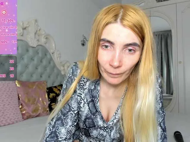 Live sex webcam photo for DevoenRose #290926488