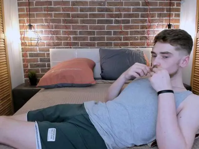 Live sex webcam photo for DexterDexx #278007497