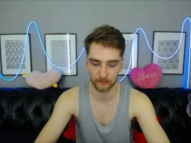 Live sex webcam photo for DexterDexx #278034622