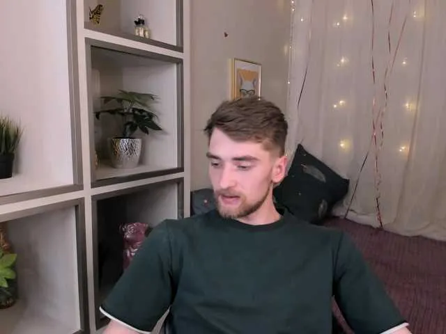 Live sex webcam photo for DexterDexx #278072765
