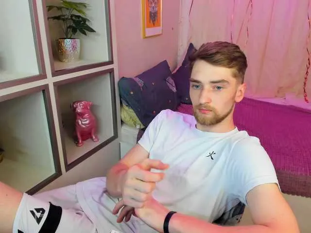 Live sex webcam photo for DexterDexx #278079523