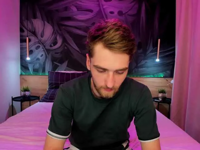 Live sex webcam photo for DexterDexx #278136700